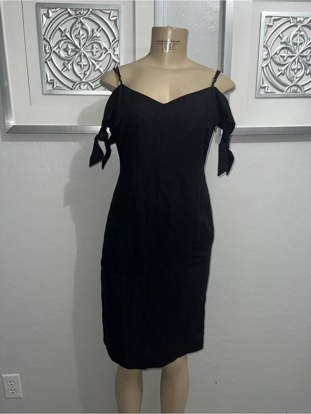 Abercrombie & Fitch Black Off-Shoulder Tie-Sleeve Midi Dress